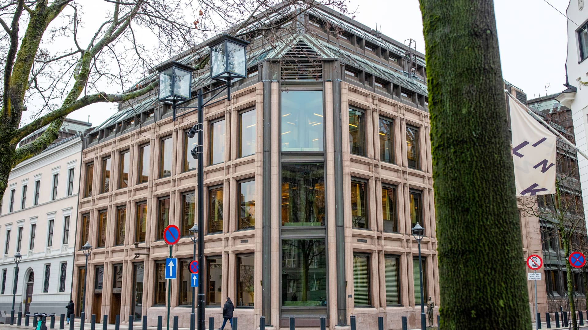 Norway central bank raises rate to 15-year high, with more to come